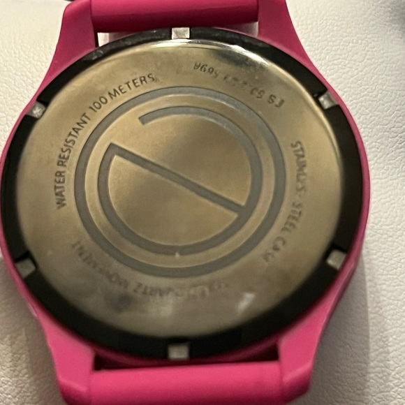 Movado esq silicon “jelly” watch in Barbie pink - Picture 2 of 5